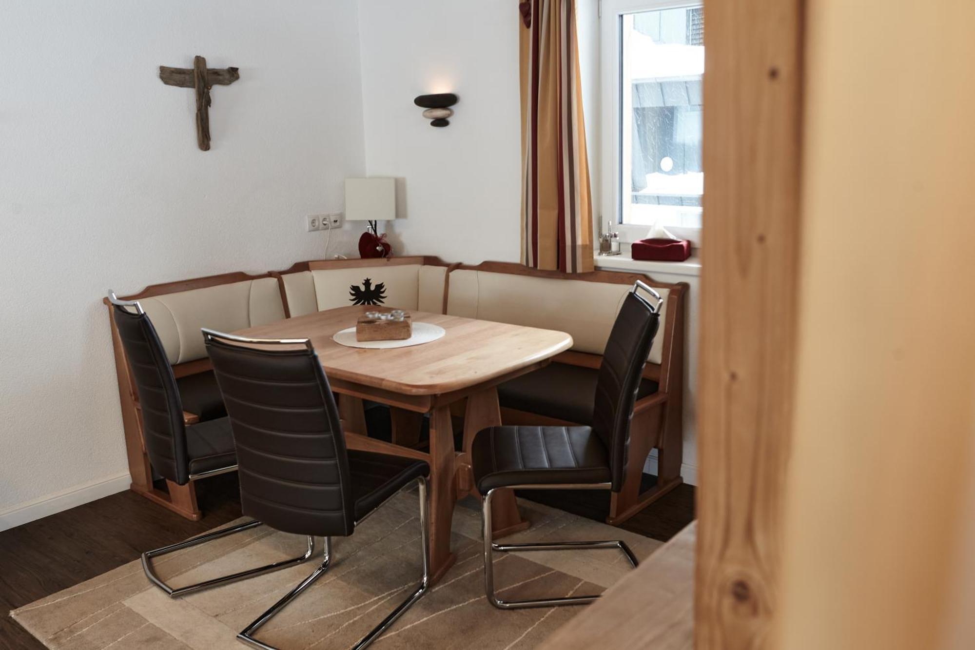 Haus Sepp Gruber Hotel Санкт Антон ам Арлберг Стая снимка
